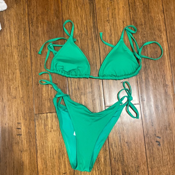 H&M Other - H&M green bikini